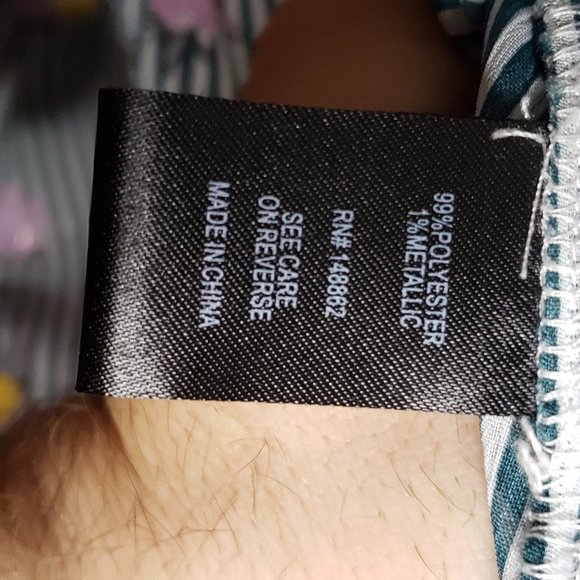 LIKE NEW TORRID HARPER SPARKLY GREEN FLORAL BUTTON UP STRIPE BLOUSE - Picture 9 of 11